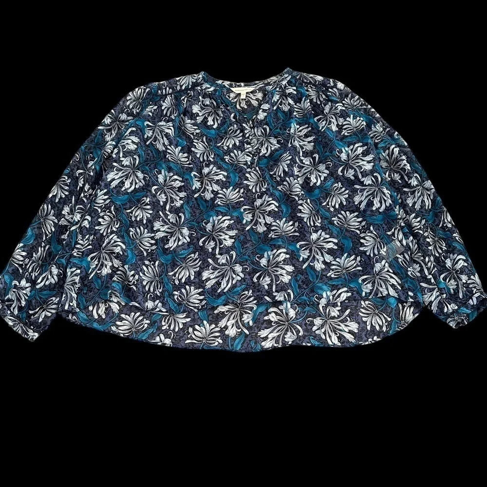 Rebecca Taylor size 2 100% Silk Blue Floral Sheer Blouse Floral Top Henley Flowy